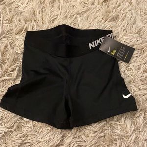 nike pro NWT
